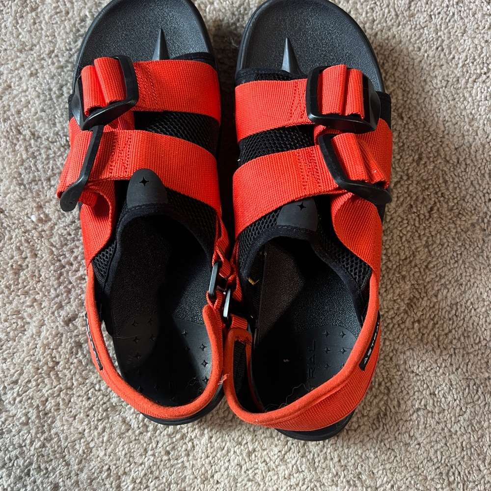 Astral hiking Water-Resistant Sandals